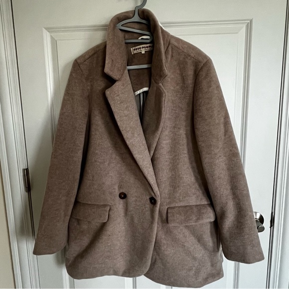 Free People Mari Solid Blazer Overcoat in Soft Tan NWOT - Picture 4 of 8
